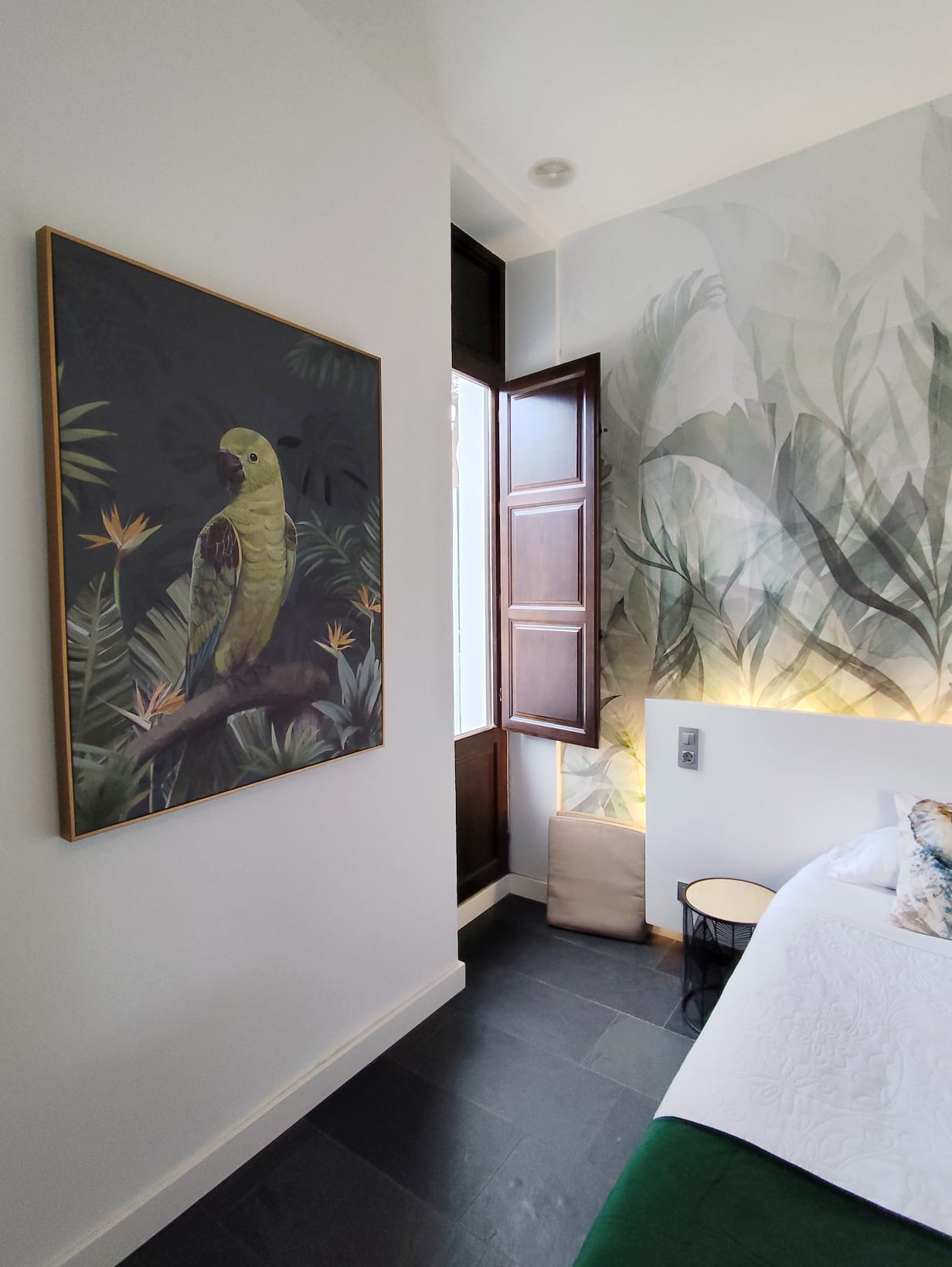 Interior de la Suite Candela, hotel romántico en Navajas